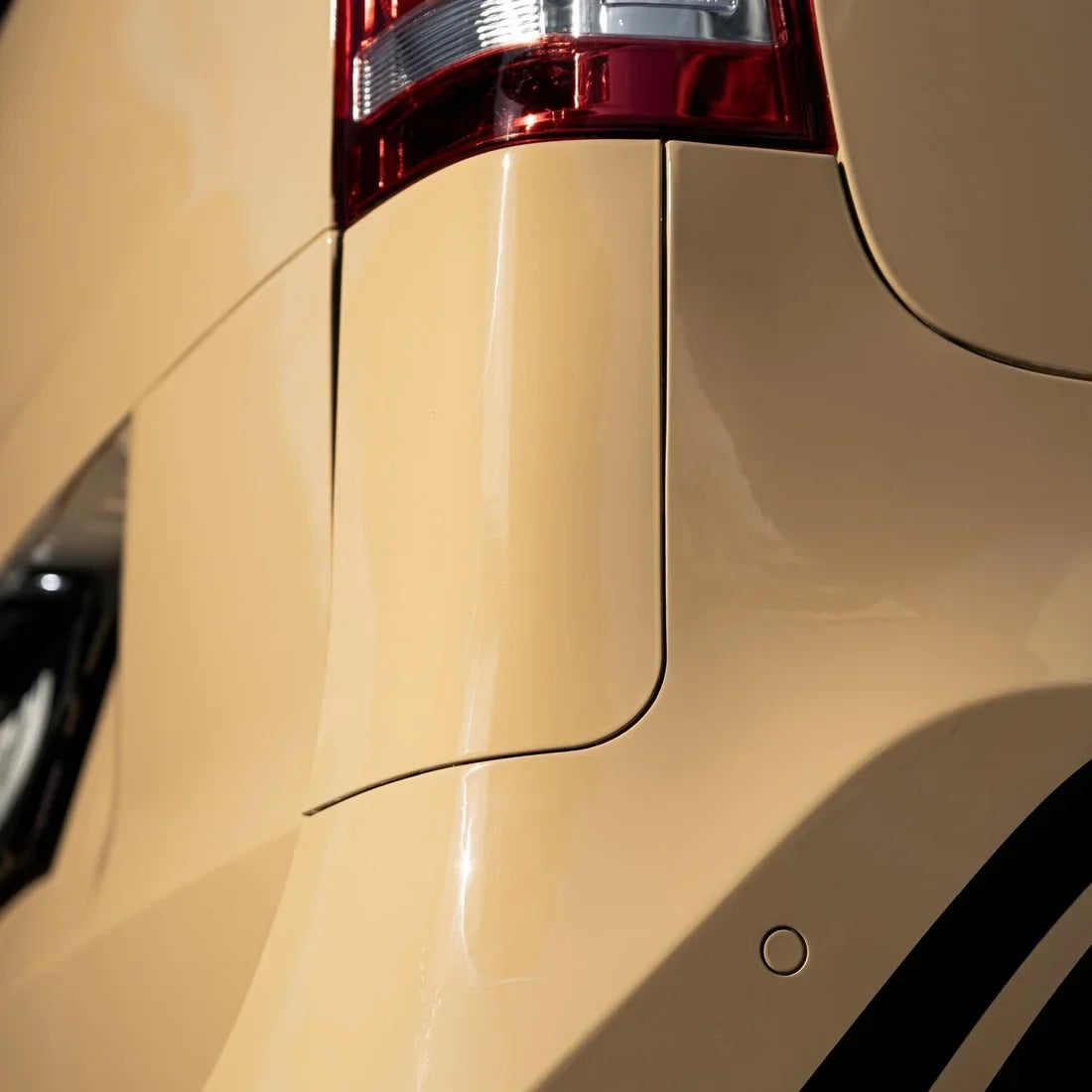 High Gloss Leather Beige Vinyl Wrap on Mercedes G-Wagon