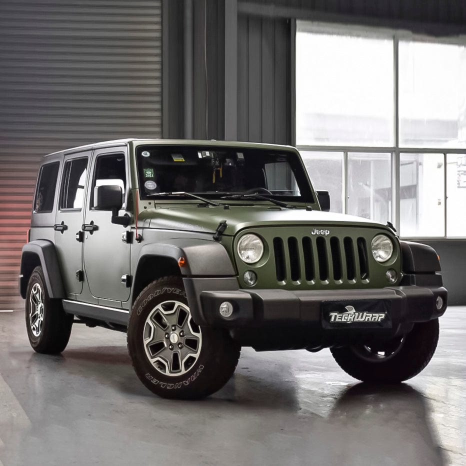 Jeep wrapped in Piniengruen Pearl Matte Vinyl Wrap