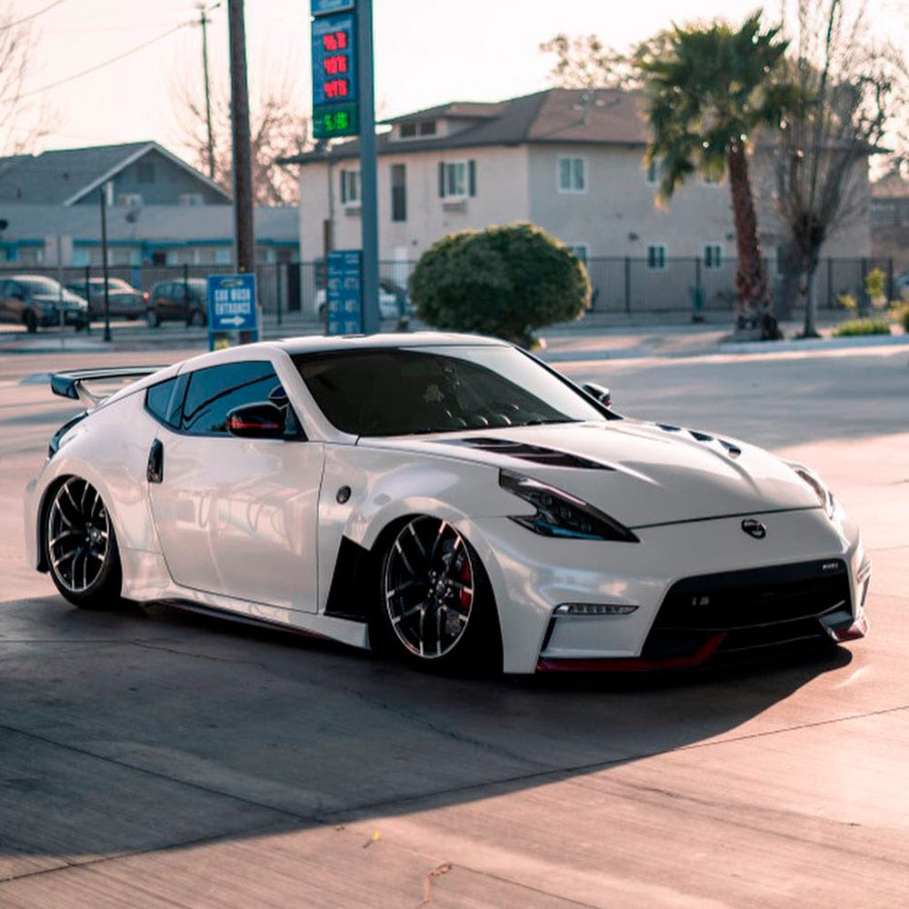 sports car wrapped in White Pearl vinyl wrap