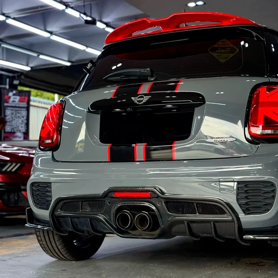 Nardo Mini trunk in High Gloss Battleship Grey Vinyl Wrap finish.
