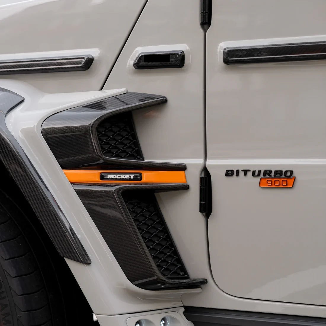 High Gloss Vintage Grey Vinyl Wrap on G Wagon side detail