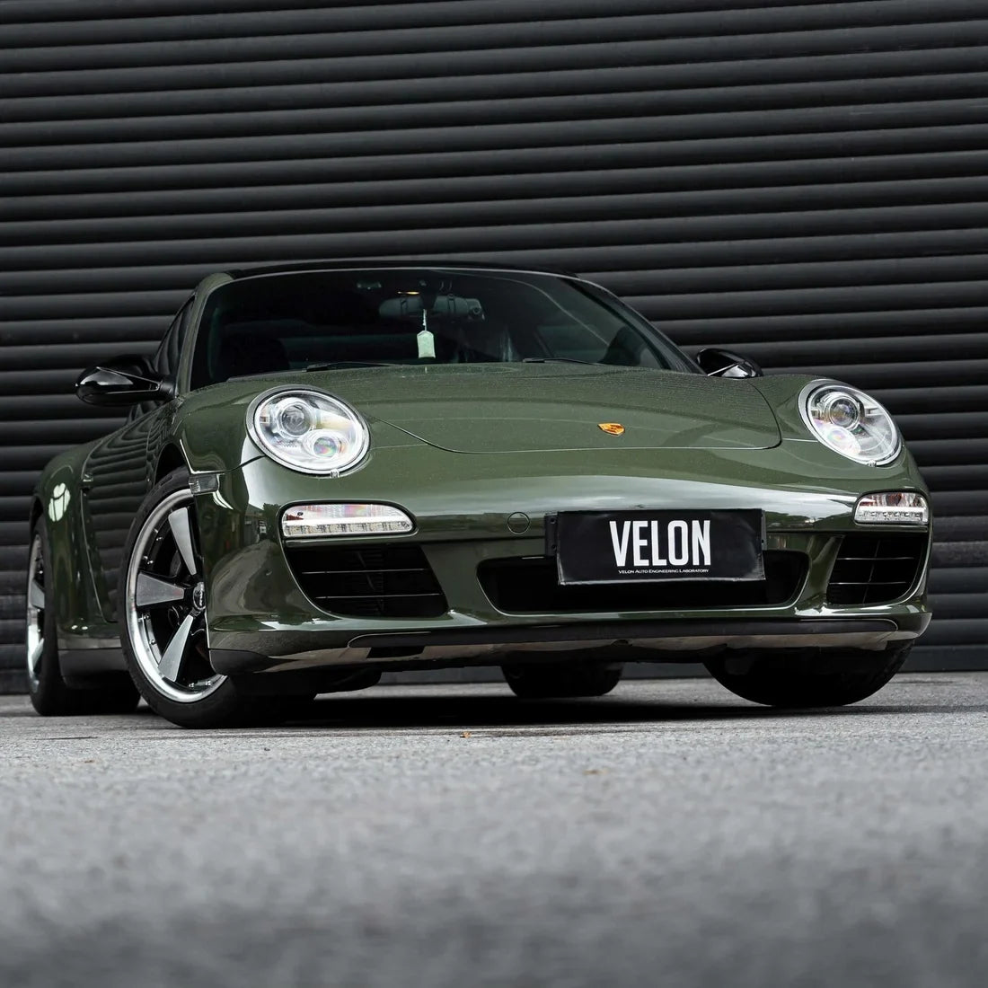 Porsche Targa in High Gloss Camouflage Green Vinyl Wrap
