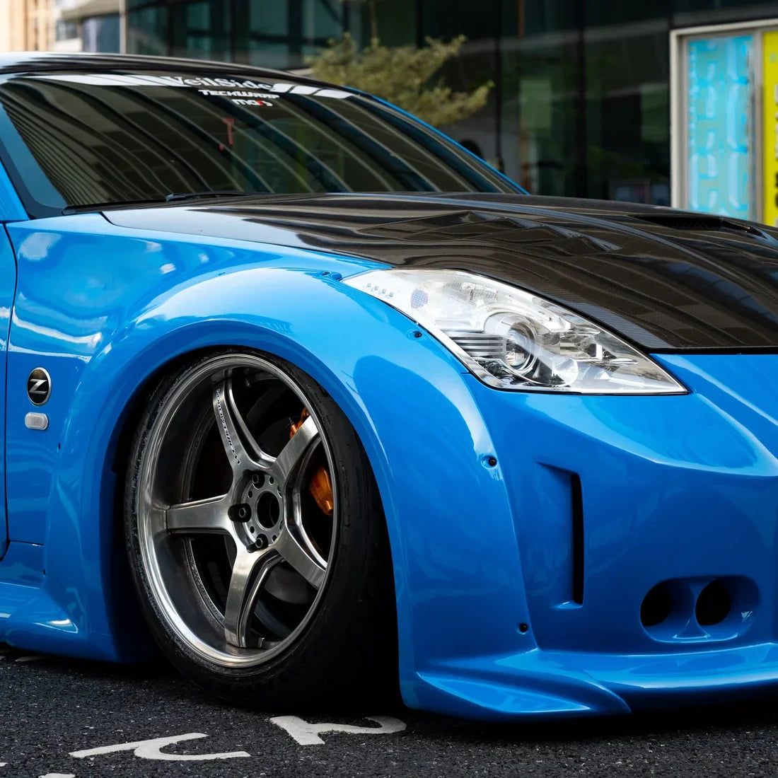 Nissan in High Gloss Vibrant Blue Vinyl Wrap
