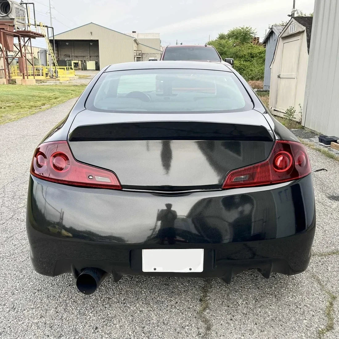Gloss Metallic Ebony Sparkle Vinyl Wrap car side view.