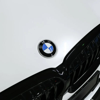 White Pearl Glitter Gloss vinyl wrap BMW 3 Series logo profile.