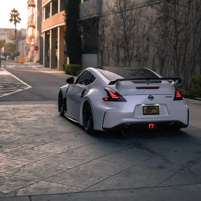 White Pearl Glitter Gloss vinyl wrap Nissan 370Z rear view.