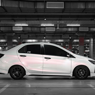 High-Gloss Chameleon Creamrose Pearl Vinyl Wrap side