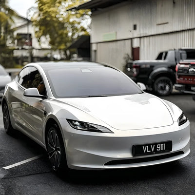 Complete look of close of gold pearl white chameleon wrap on tesla