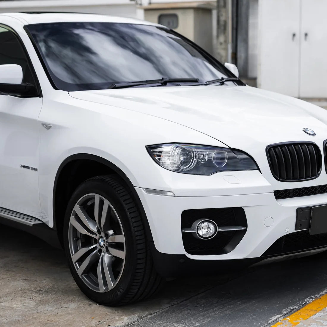 premium frosted pearl white chameleon Vinyl wrap