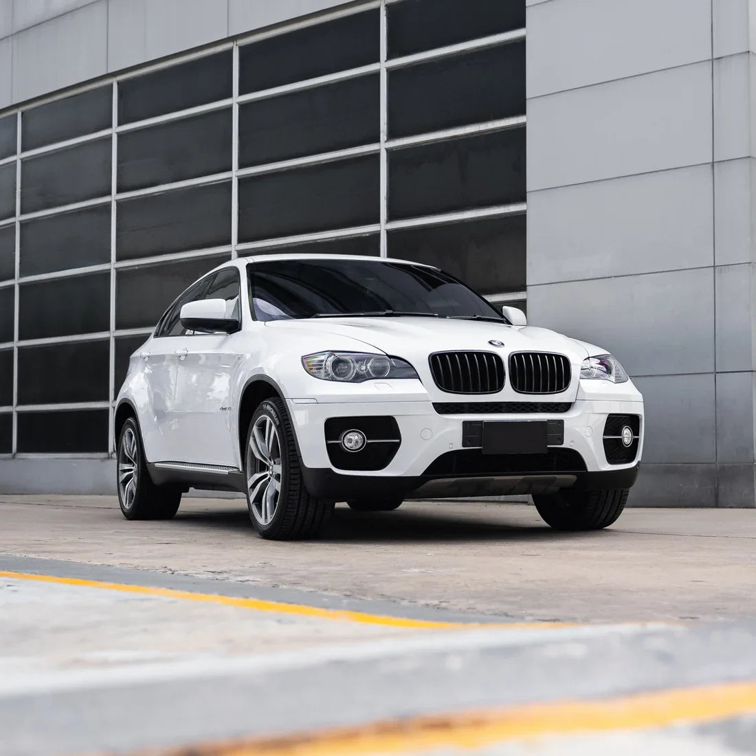 Premium frosted pearl white chameleon car wrap