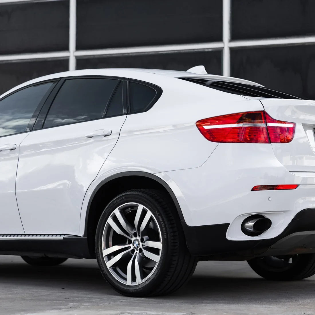 frosted pearl white chameleon Vinyl Wrap on bmw