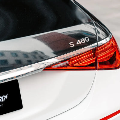 diamond white glitter glossy vinyl wrap on Tailight Side