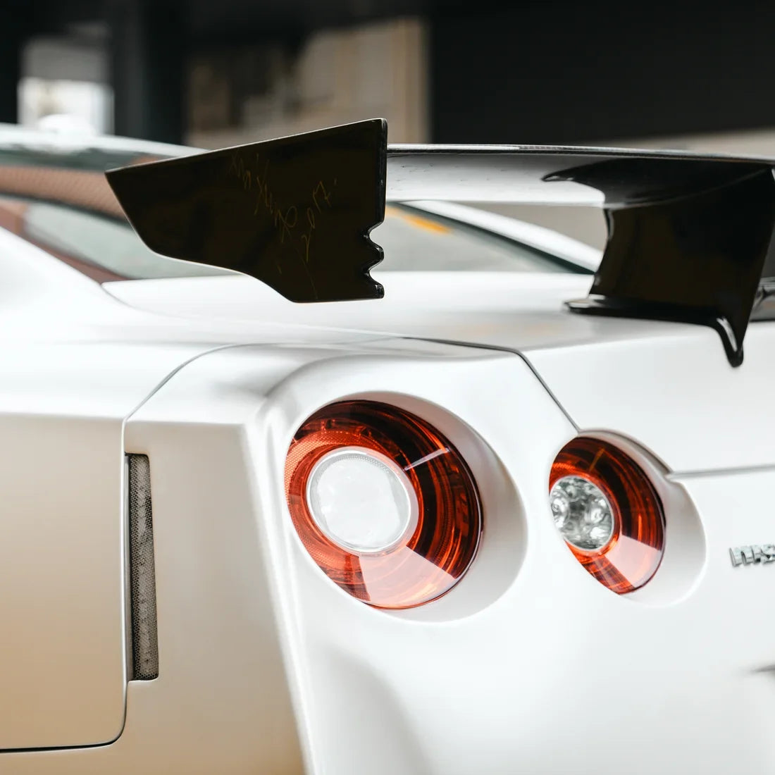 Satin Pearl White Vinyl Wrap (ECH01)